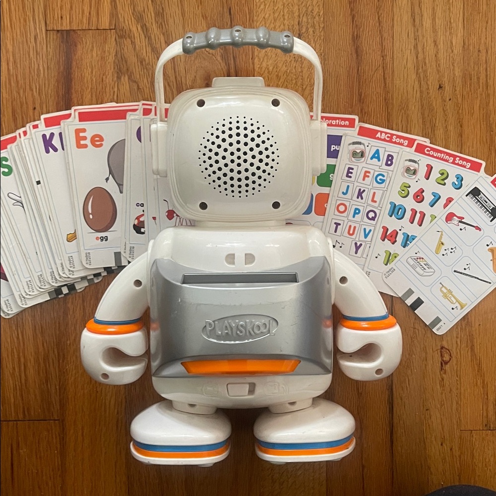 Playskool Educational Fun Alphie Talking Interactive Robot - Picture 4 of 4